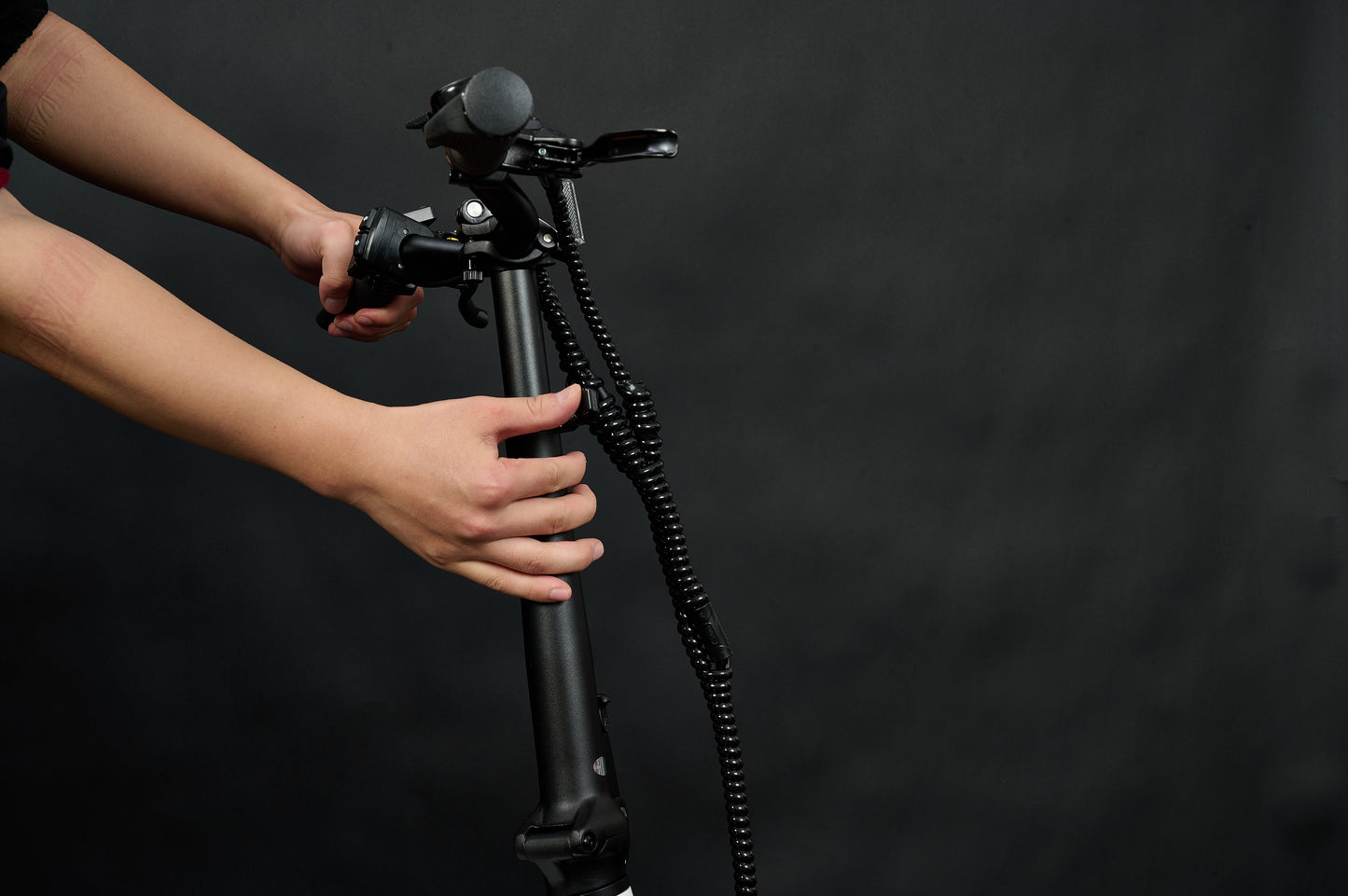 AINOHOT amoru P20｜電動アシスト付き自転車