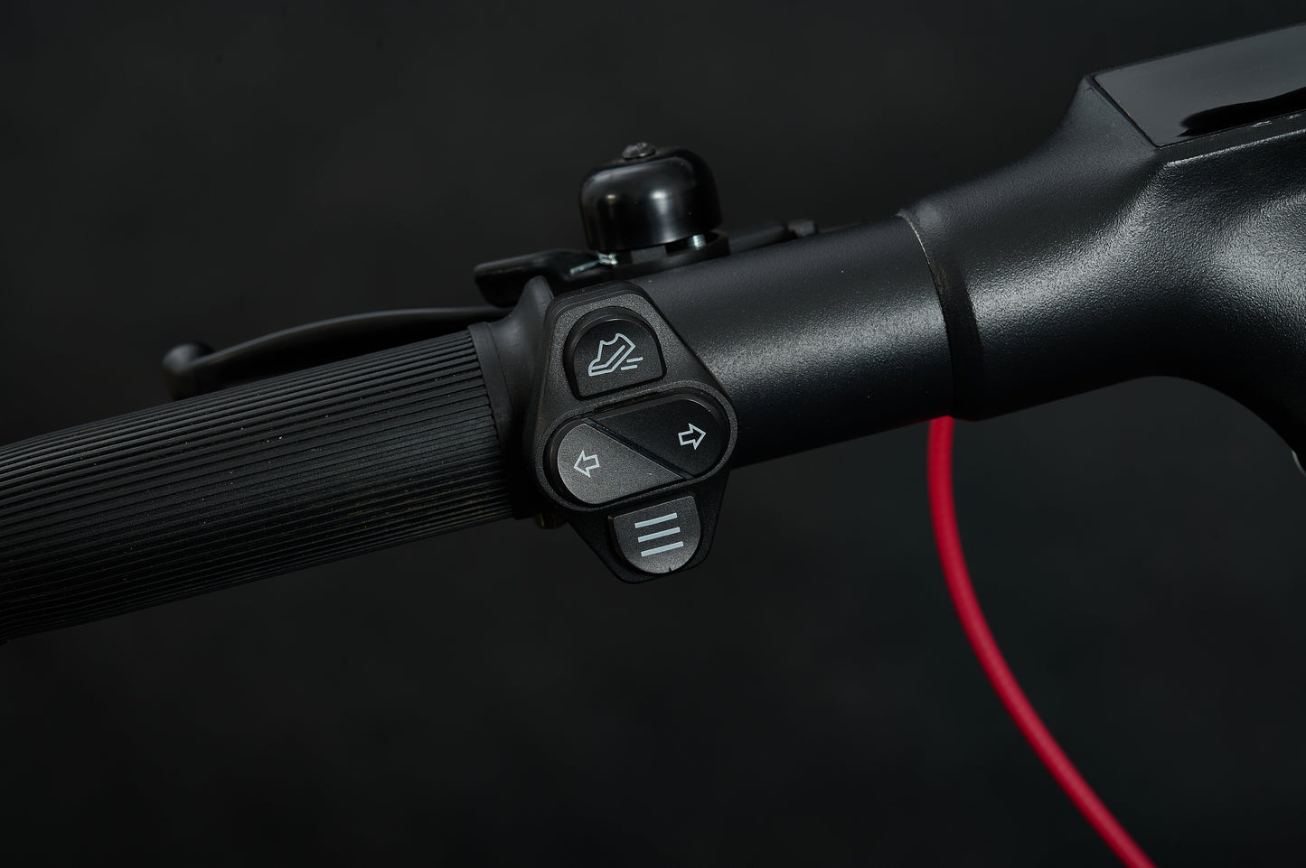 AINOHOT SAGA suv│電動キックボード