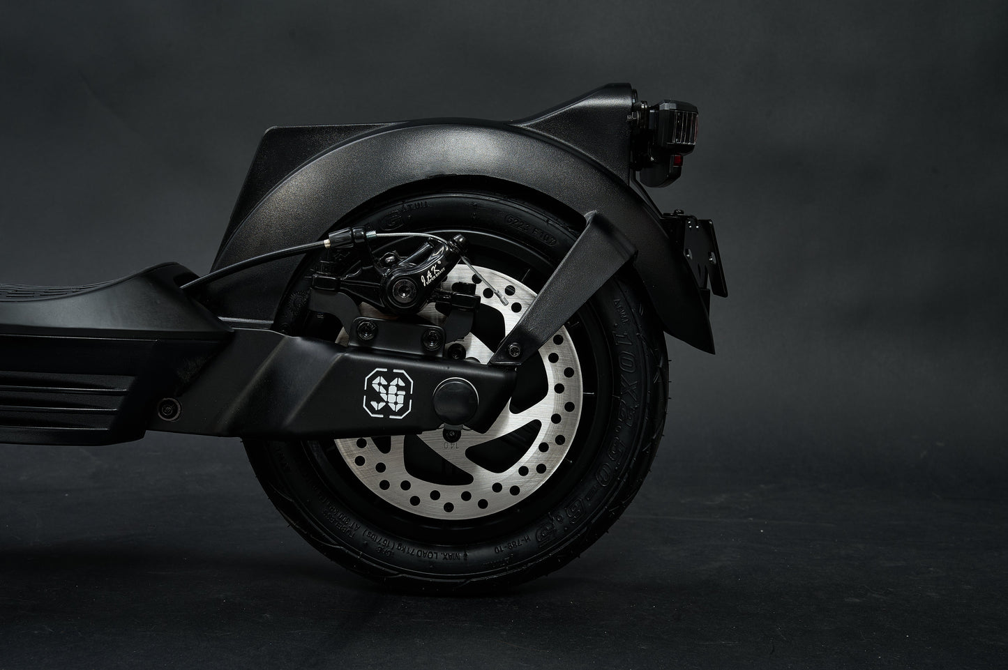 AINOHOT SAGA pro│電動キックボード